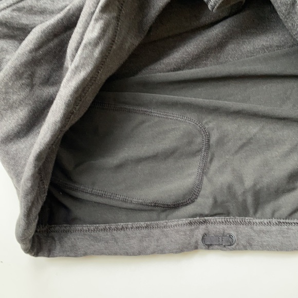 Lululemon crop sweatshirt with crossover back detail - Picture 4 of 5